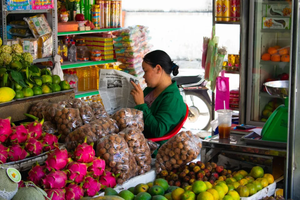 Kệ hàng tươi và bảng giá